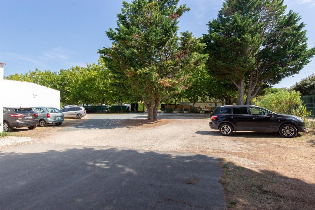 Camping Les Maraises Saint-Martin-de-Ré Exterior foto